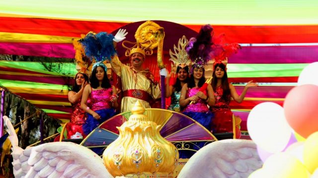 Costumes, floats, music, and fun- Viva Carnival!