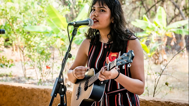 Ukelele Away
