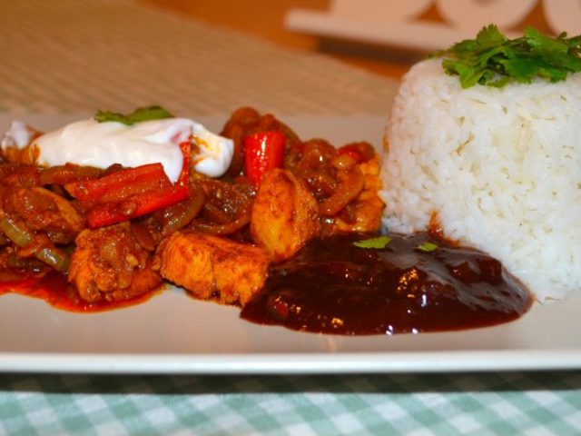 From Grandma’s Kitchen: Chicken Moelho