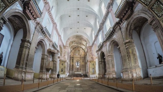 Backpacking Guide: Old Goa