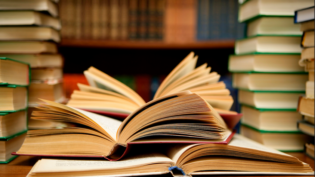 When a Literature student practices social distancing…