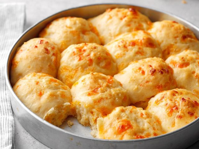 From Grandma’s Kitchen: Pan Rolls