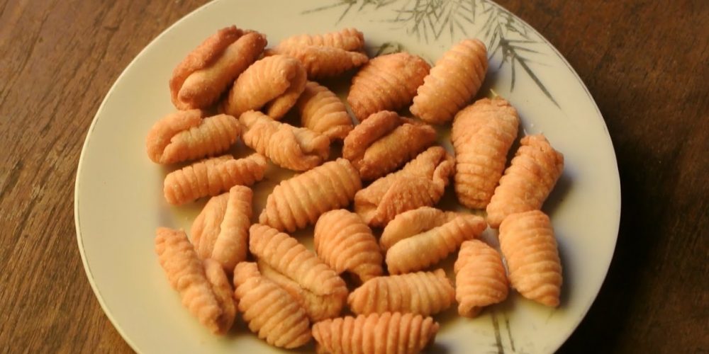 From Grandma’s Kitchen: Kulkuls