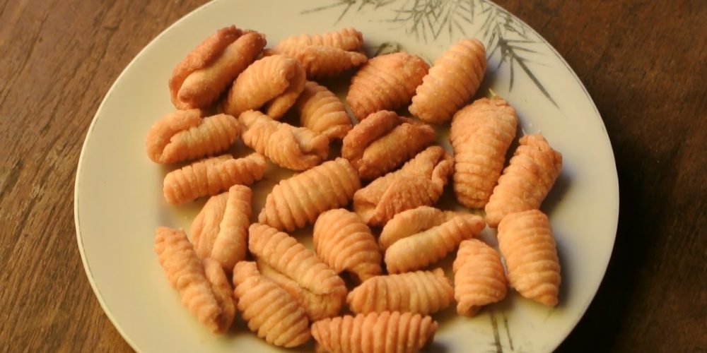 From Grandma’s Kitchen: Kulkuls